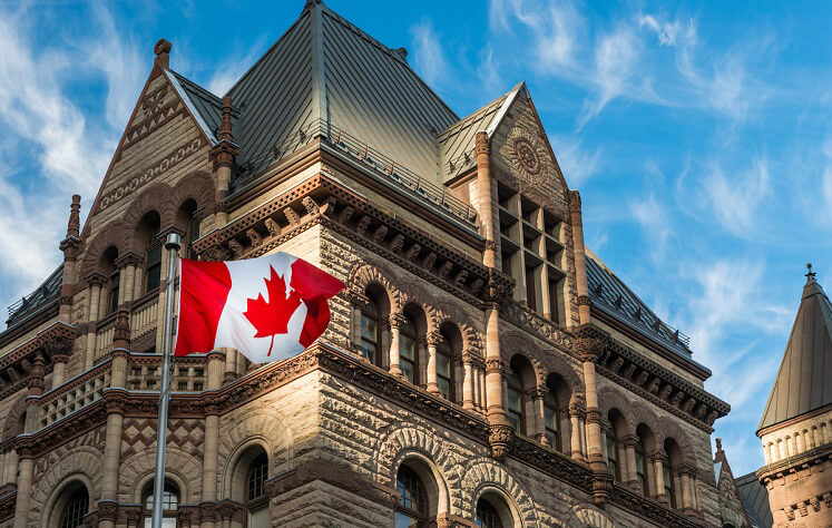 IRCC issues 6,000 ITAs in third-largest Express Entry draw of the year