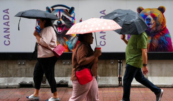 Risk of showers on Thursday, with overnight lows dropping near 0 C